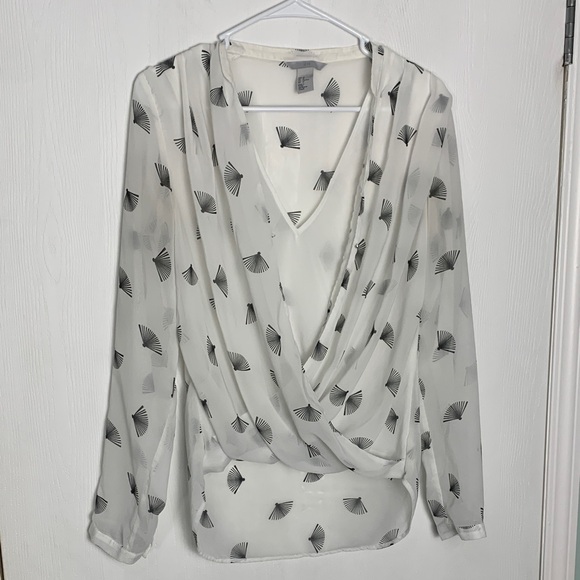 H&M White Blouse with Black Fan Print - Picture 3 of 7